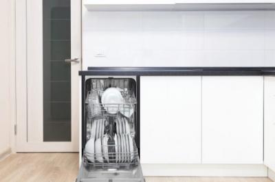 18" Danby Stainless Built-In Dishwasher - DDW1804EBSS