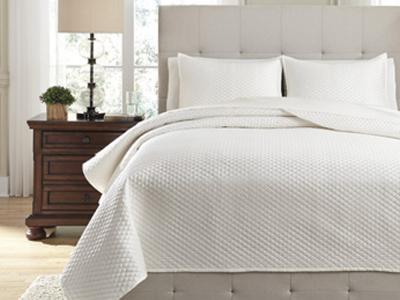 Ashley Furniture Dietrick Queen Quilt Set Q256053Q Ivory