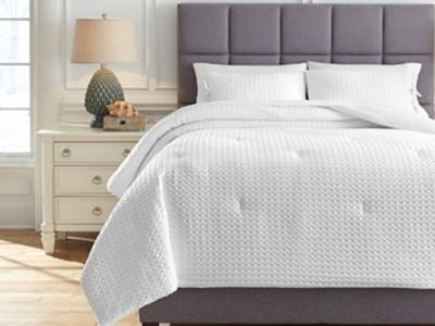 Ashley Furniture Maurilio Queen Comforter Set Q781003Q White