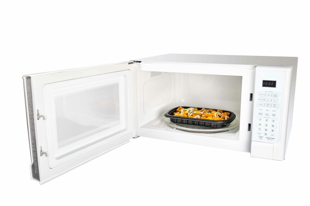 Danby 0.9 cu. ft. Countertop Microwave in Stainless Steel - DBMW0924BBS