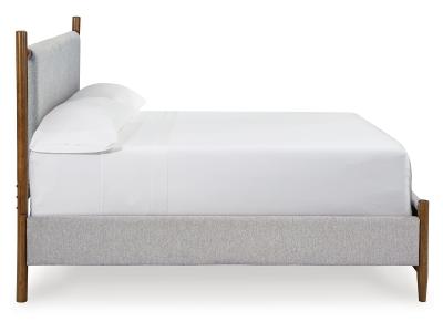 Signature Design by Ashley® Lyncott King Upholstered Bed - B615B6