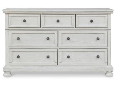 Signature Design by Ashley® Robbinsdale Queen Panel Bed Dresser Chest and 2 Nightstands - B742B35