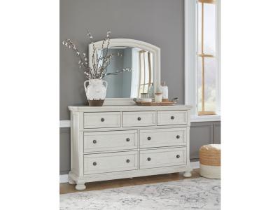 Signature Design by Ashley® Robbinsdale King Panel Bed Dresser Mirror Chest and 2 Nightstands - B742B38