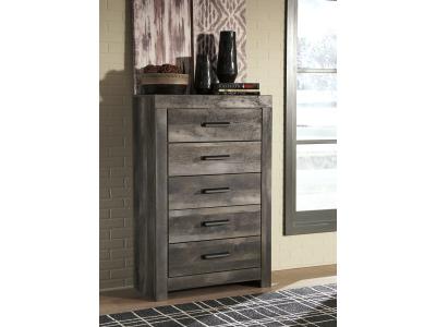 Signature Design by Ashley® Wynnlow Chest of Drawers - B440-46