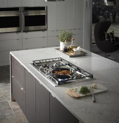 36" Monogram Deep-Recessed Gas Cooktop (Natural Gas) - ZGU36ESLSS