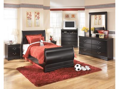 Signature Design by Ashley® Huey Vineyard Dresser - B128-31