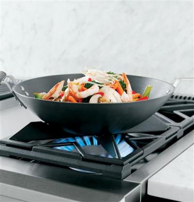 36" Monogram Pro Range Dual Fuel with Griddle - ZDP364NDPSS