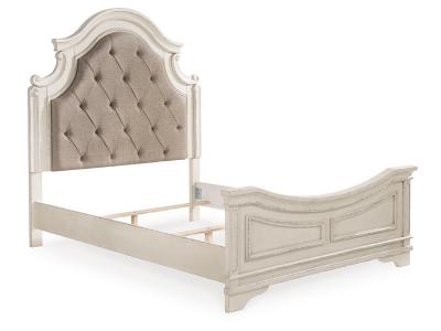 Signature Design by Ashley® Realyn Queen Panel Bed, Dresser, Chest and 2 Nightstands - B743B45