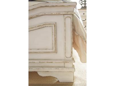 Signature Design by Ashley® Realyn Queen Upholstered Panel Bed, Dresser, Mirror, Chest and Nightstand - B743B47
