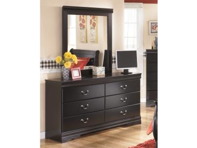 Signature Design by Ashley® Huey Vineyard Full Sleigh Bed Dresser Mirror Chest and Nightstand - B128B42