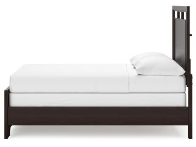 Signature Design by Ashley® Covetown Full Panel Bed, Dresser and Mirror - B441B5