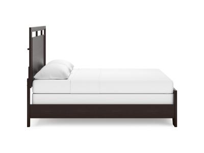 Signature Design by Ashley® Covetown King Panel Bed, Dresser and Mirror - B441B10